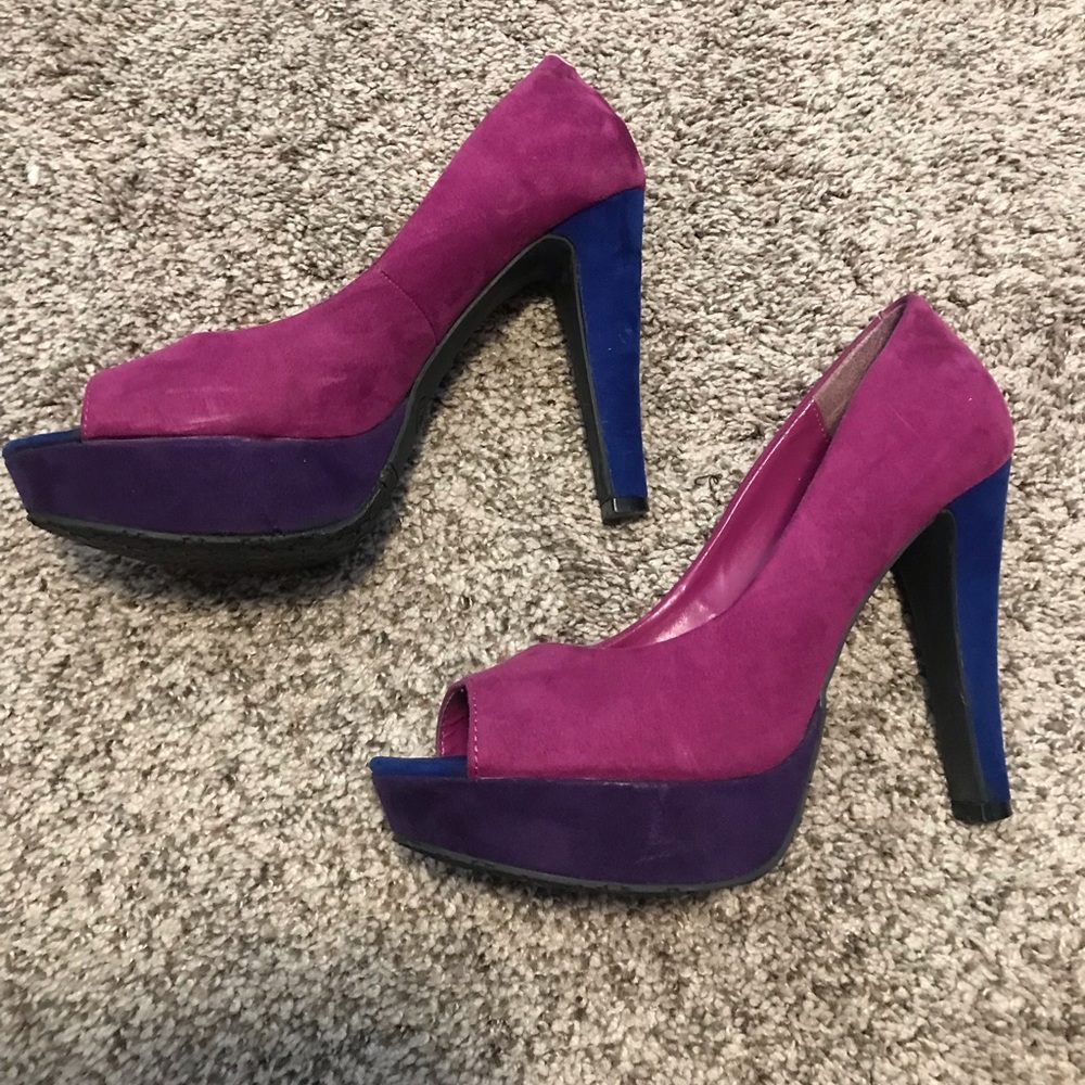 Candies multi colored pumps!
